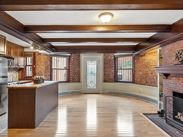 346 Beacon St #1 — Photo 1
