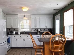 12 Harnden Rd, Billerica, MA 01821
