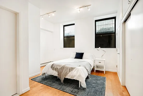 Sold by Compass | media 9