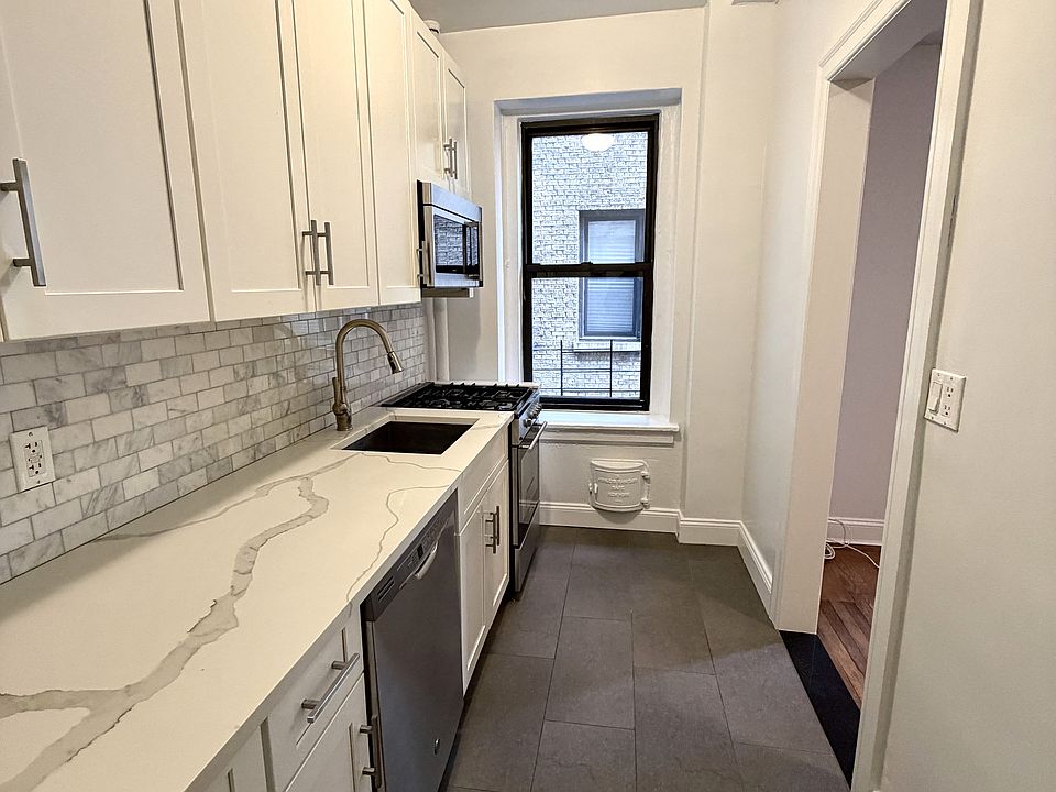 1st image of 350 W 55th St APT 6B