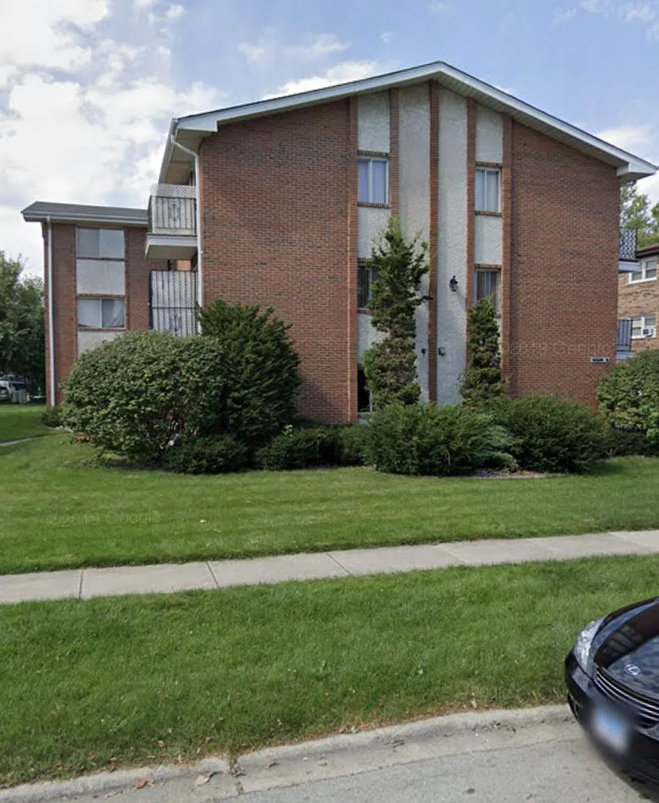 10328 Mansfield Ave — Photo 1