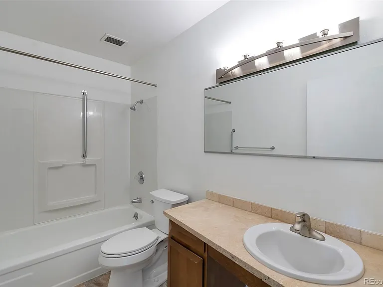 745 S Alton Way #2D — Photo 10