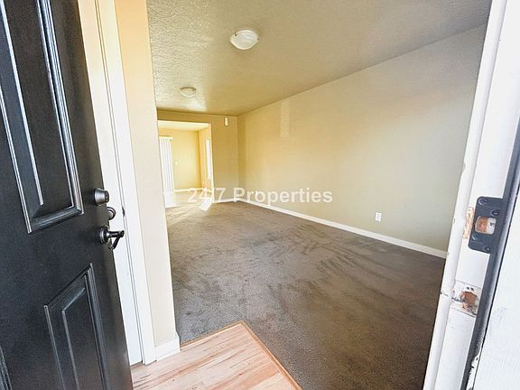 2nd image of 512 Hile Ln NE