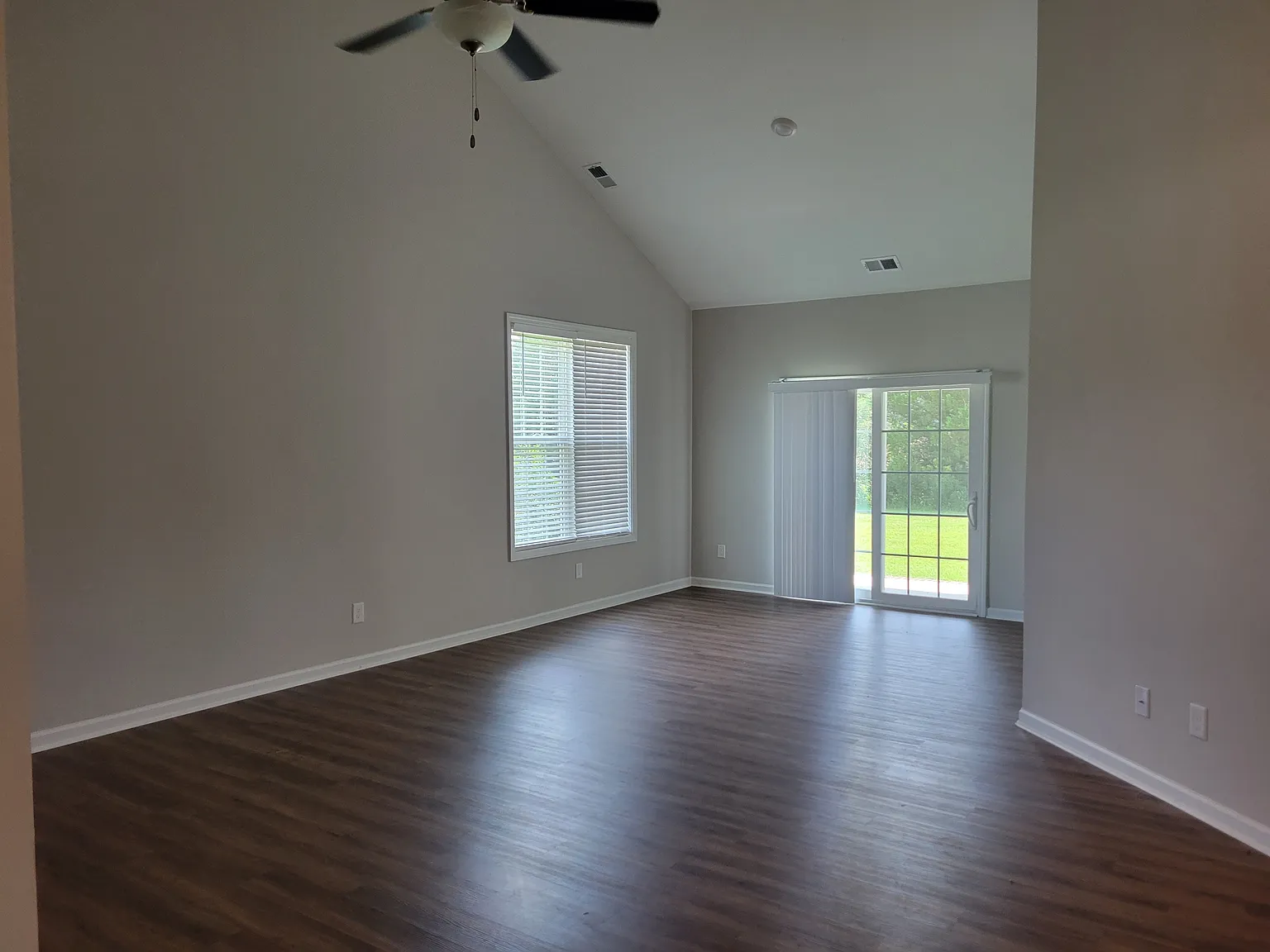 2127 Briarpatch Dr (31B) - 1 — Photo 2
