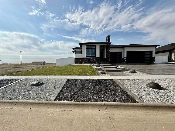 3rd image of 1013 Madden Rd