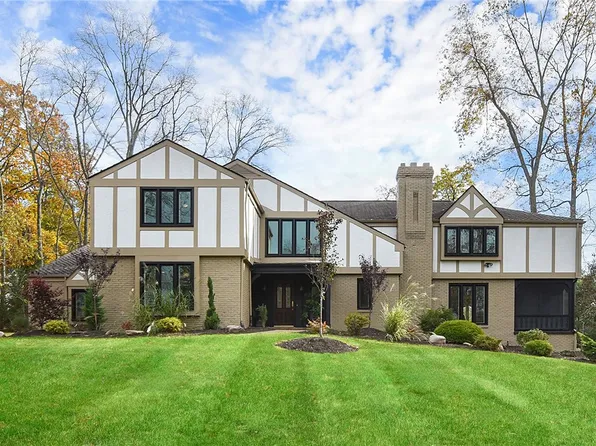 107 Oakwood Rd, McMurray, PA 15317