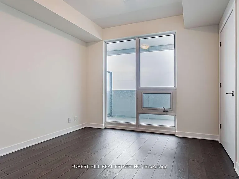 2221 Yonge St #5702 — Photo 14