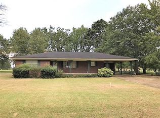 455 W Reynolds St, Pontotoc, MS 38863