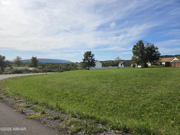 410 Chel Dr, Hughesville, PA 17737