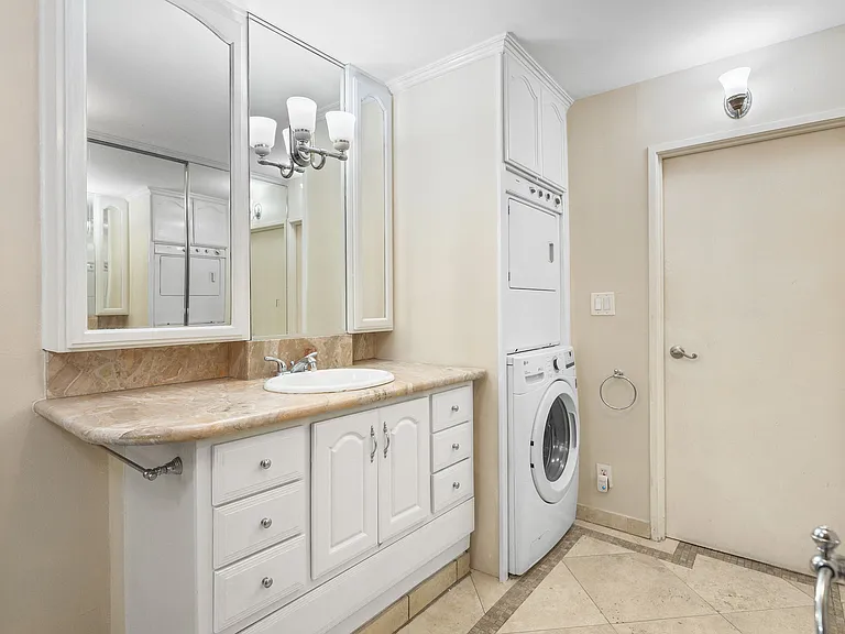 1750 E Ocean Blvd #707 — Photo 29
