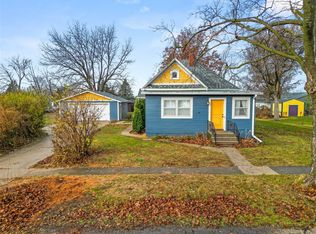 606 Maple Ave, Woodward, IA 50276