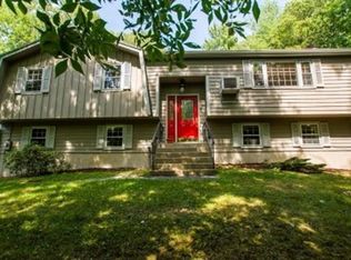 80 Fisher St, Medway, MA 02053