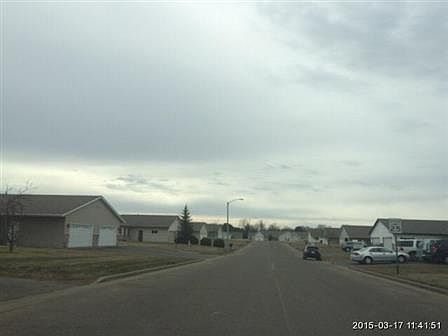 2nd image of 1038 W Ridge Ct
