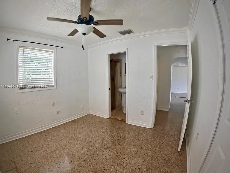 5720 SW 38th Ct — Photo 18