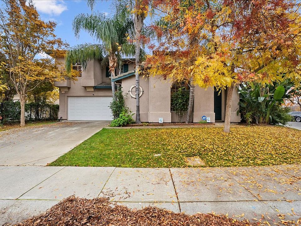 1st image of 70 Arches Cir