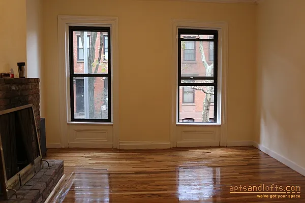 Rented by aptsandlofts.com | media 4