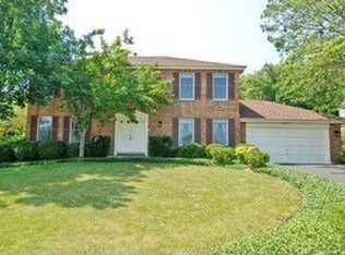 5051 Adele Dr, Gurnee, IL 60031