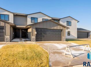 1315 N Kenley Pl, Tea, SD 57064