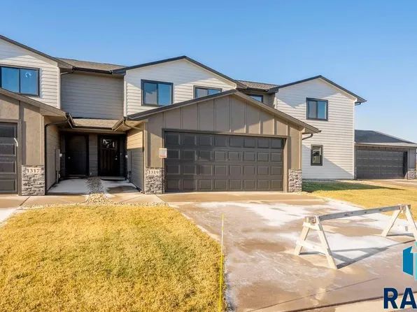 1319 N Kenley Pl, Tea, SD 57064
