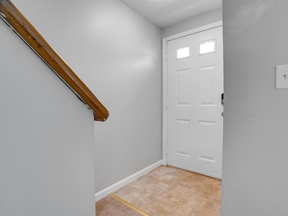 4th image of 12 Conestoga Court #A