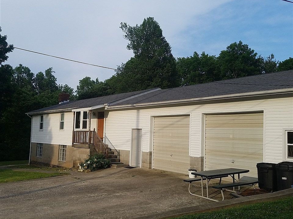 1st image of 2131 Hill St