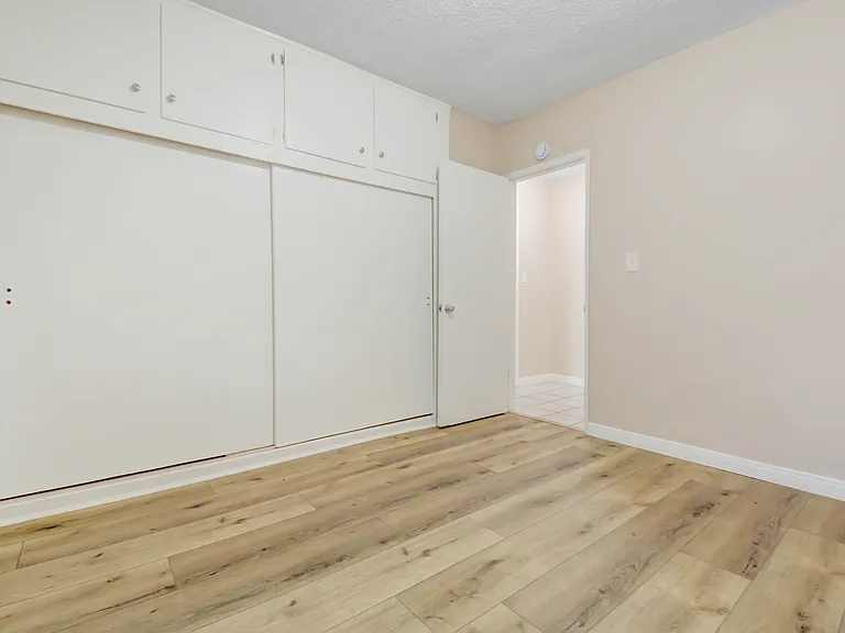 Telegraph Apartments — Photo 5