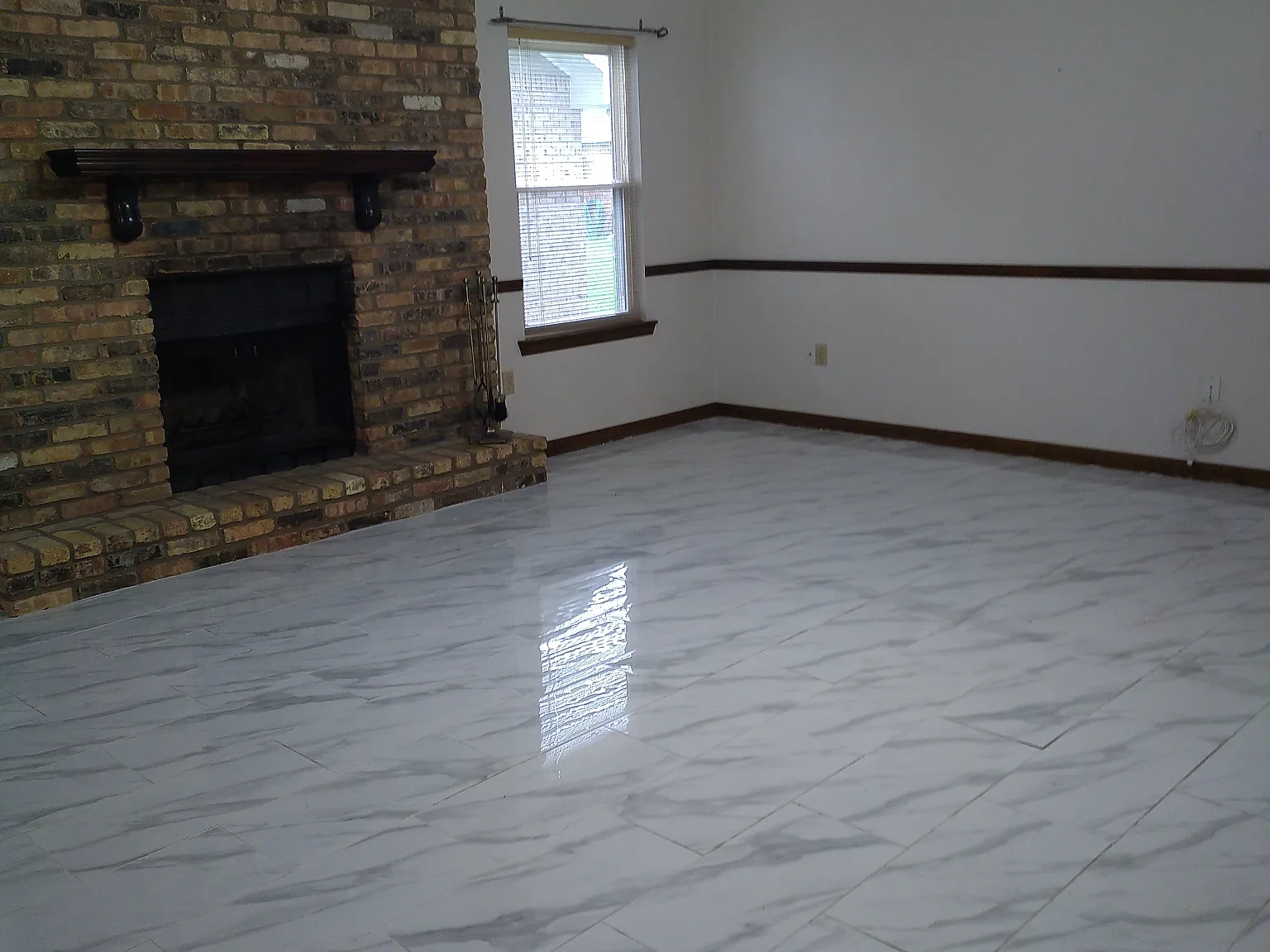 3 bed, 1600 sqft, $1,900 — Photo 2