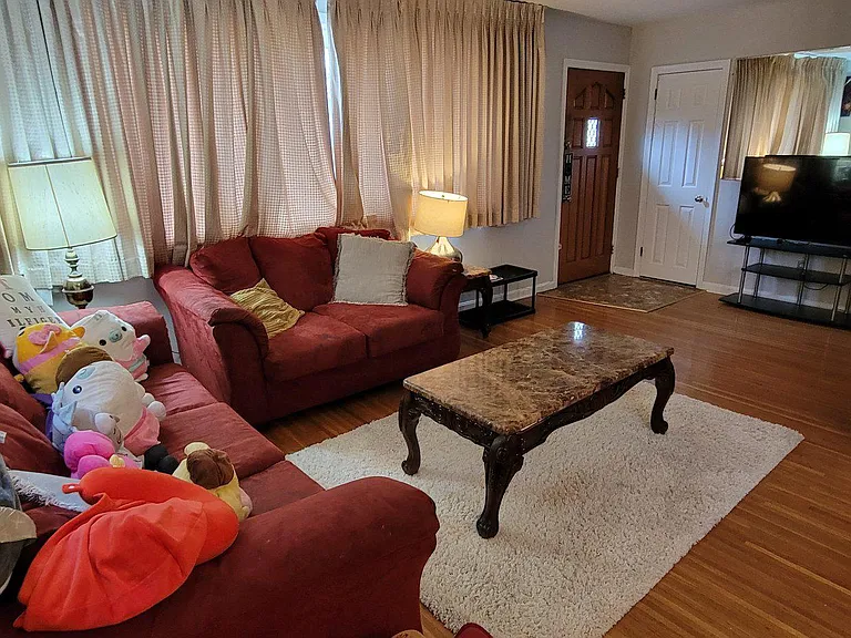 117 N Brookfield Rd — Photo 5