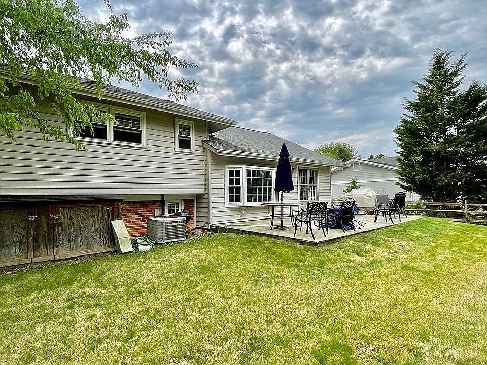 2nd image of 12009 Coldstream Dr