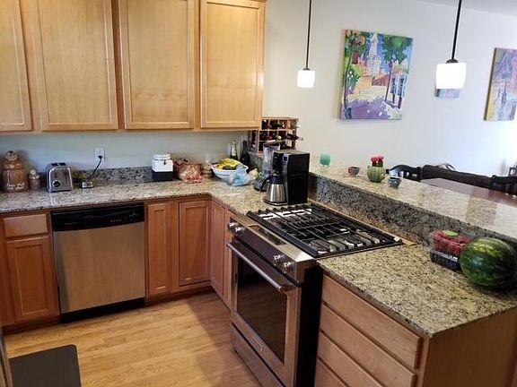 almost new Kitchen aid Dual Fuel Oven Granite Counter