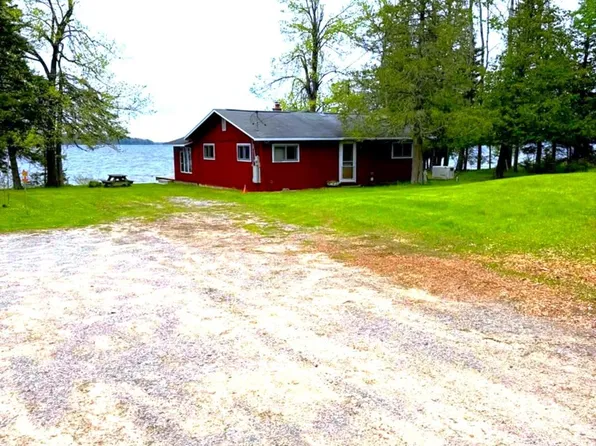 5136 Hardwood Trl, Hubbard Lake, MI 49747