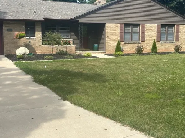 280 West BRIAR LANE, Green Bay, WI 54301