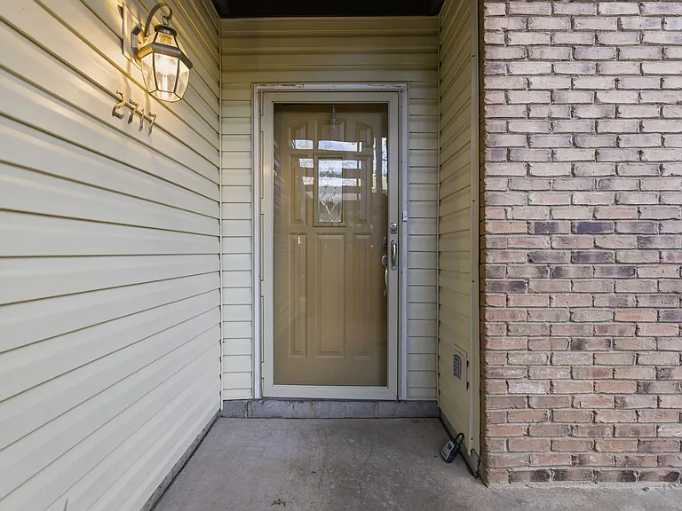 2717 Kennedy Ct — Photo 4