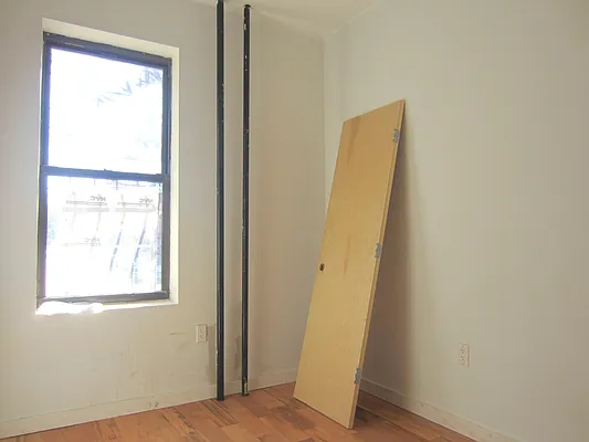 Rented by Bold New York | media 27