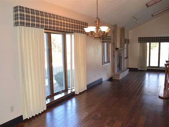 3rd image of 3601 Bent Oak Trl APT I