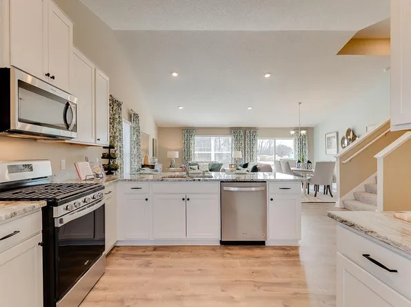 13560 Carrakay Way, Rosemount, MN 55068