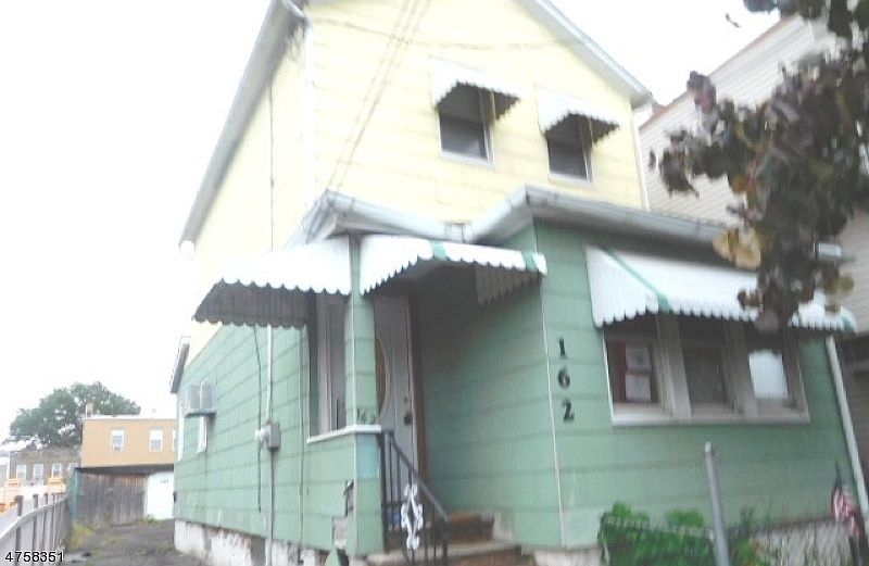 1st image of 162 Belmont Ave