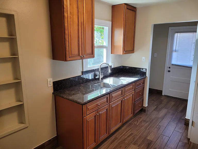 5107 Gordon Dr — Photo 16