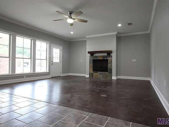 3rd image of 312 Secret Garden Ln