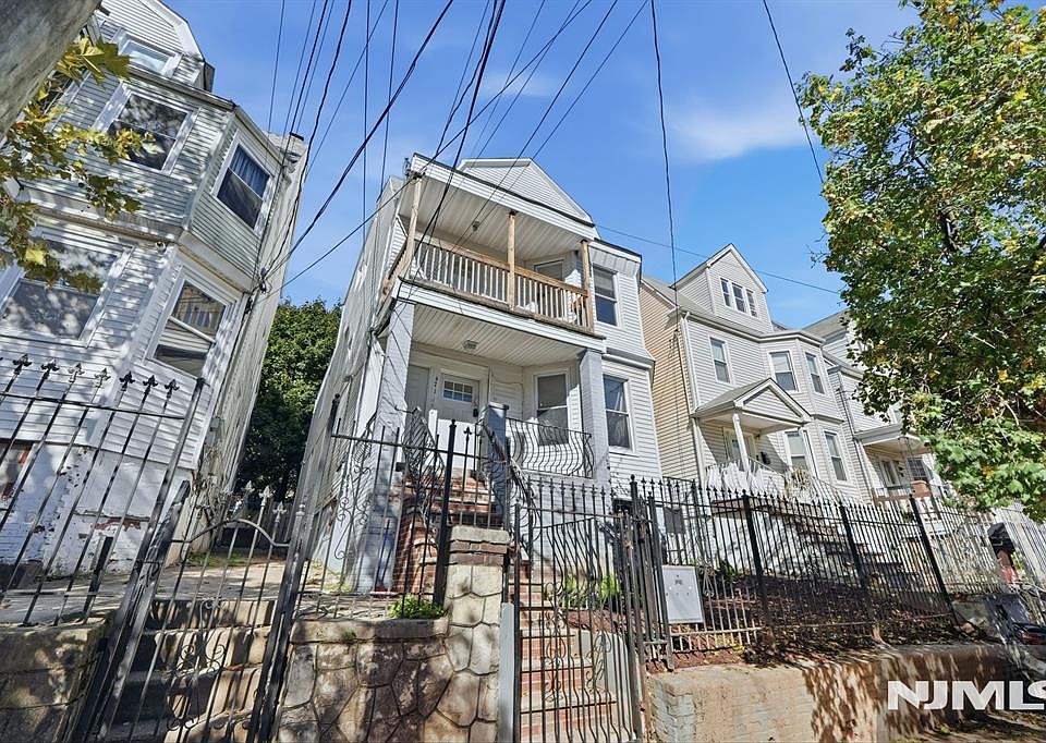 1st image of 471 14th Street