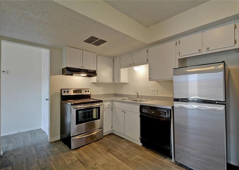 1st image of 1825 Wooten Park Dr APT 104