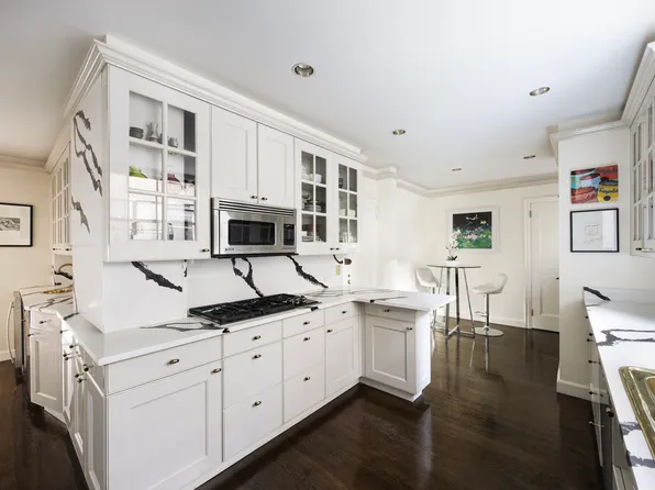 14 East 75th Street image 8 of 11