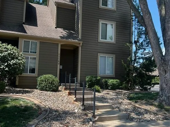 11142 Nieman Rd APT 202, Overland Park, KS 66210
