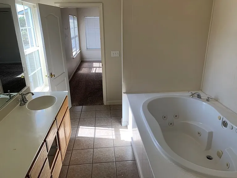 1160 Solstice Ave — Photo 5
