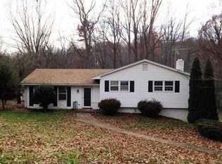 5040 Stock Dale Pl, Winston Salem, NC 27104
