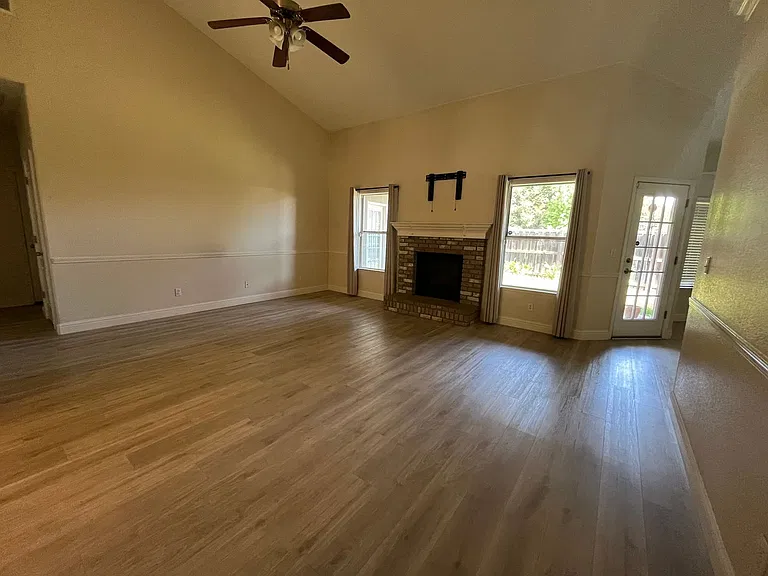 6237 W Damsen Ct — Photo 7