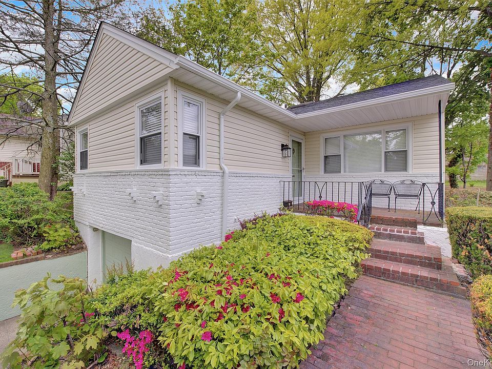 1st image of 5116 Little Neck Parkway