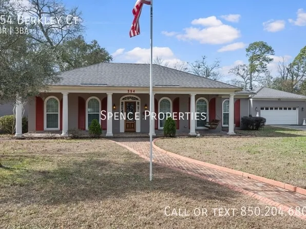 254 Berkley Ct, Mobile, AL 36606