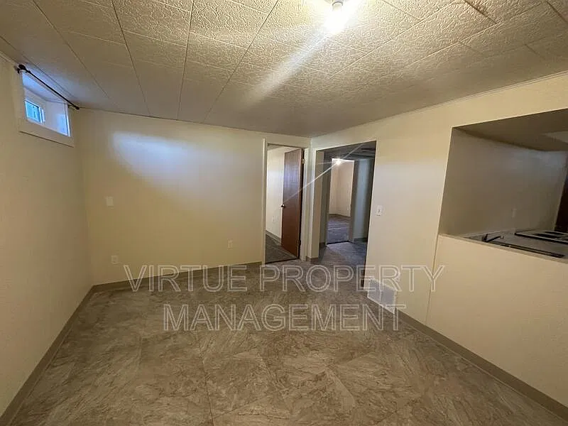 1000 Washington Ave #1