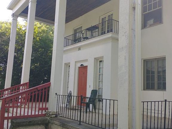2nd image of 121 N Washington St APT D